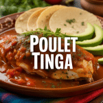Poulet tinga effiloché dans sauce tomate épicée, tortillas et avocat
